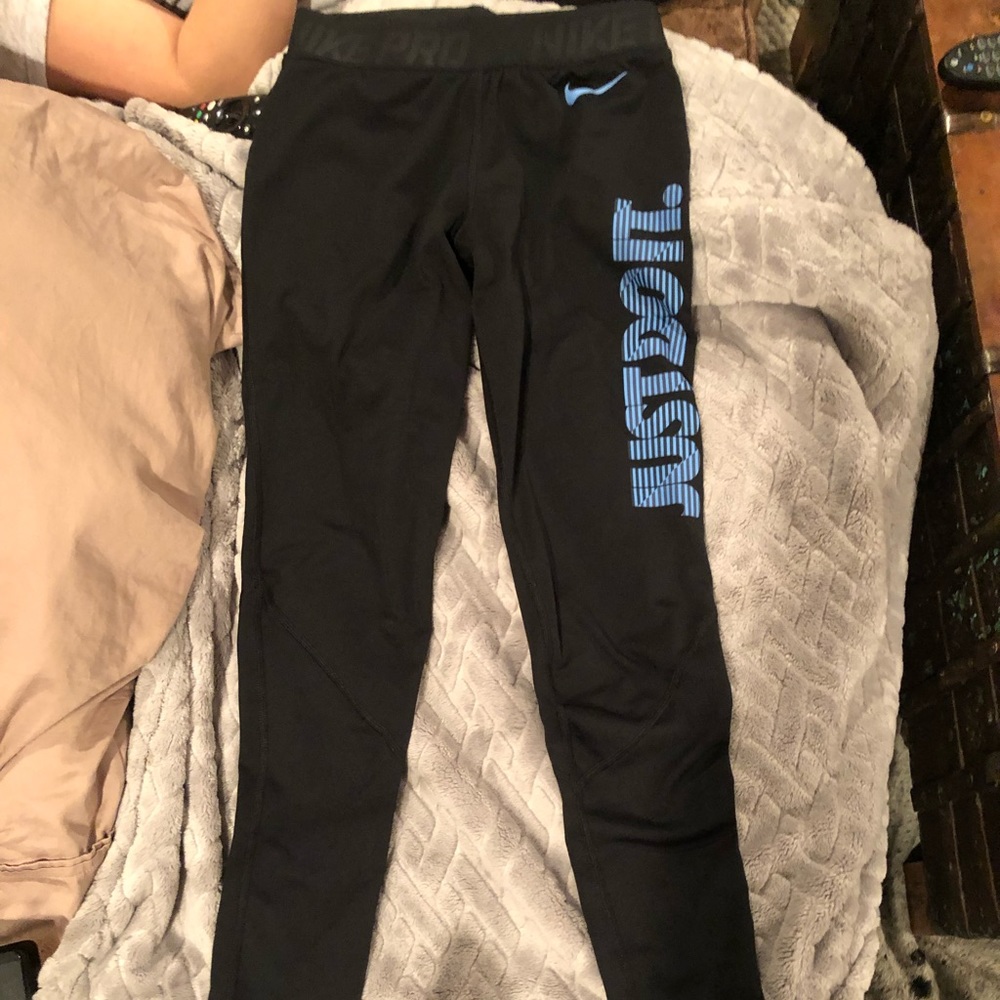 Nike pro black leggings. XS
